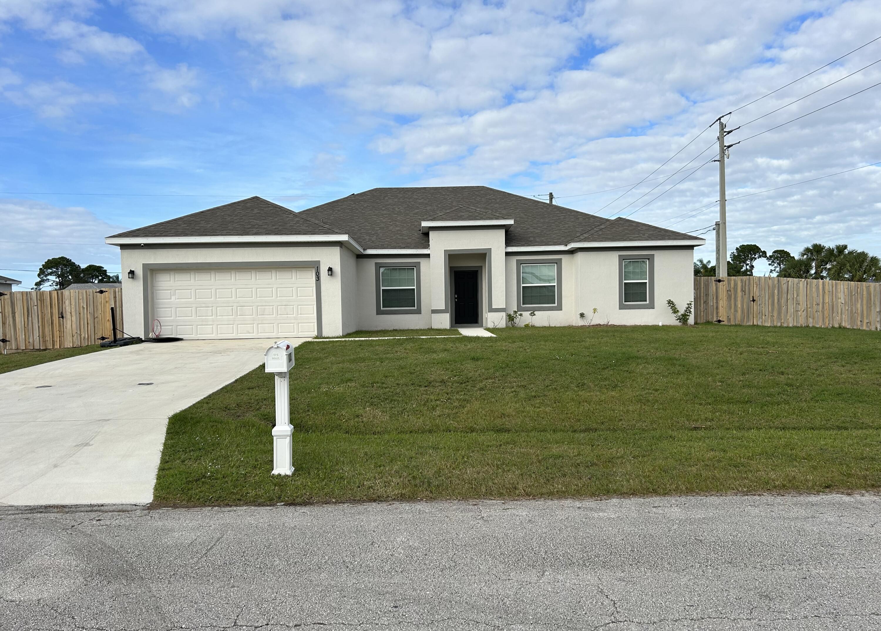 103 SW Grove Avenue, Port St Lucie, FL 