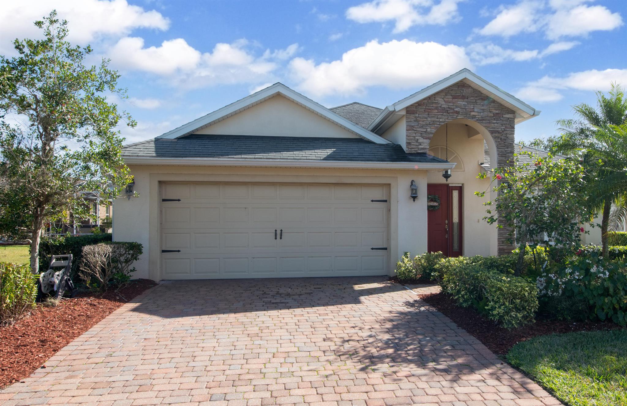 662 Rangewood Drive SE, Palm Bay, FL 32909