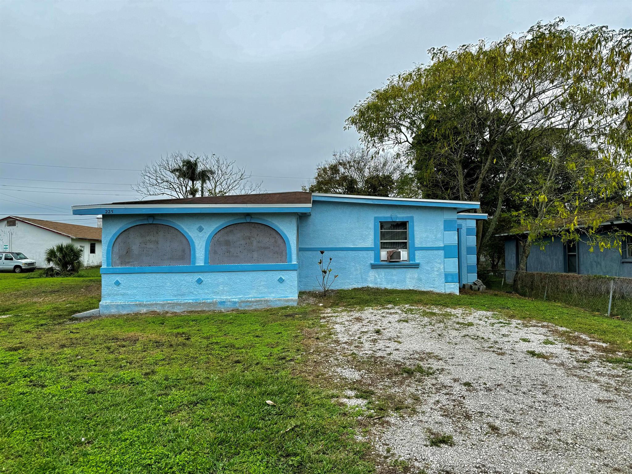 225 NW 11th Avenue, South Bay, FL 