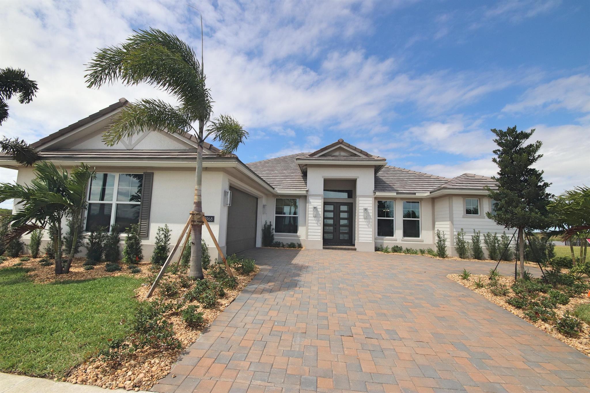 9204 SW Pinnacle Place, Port St Lucie, FL 