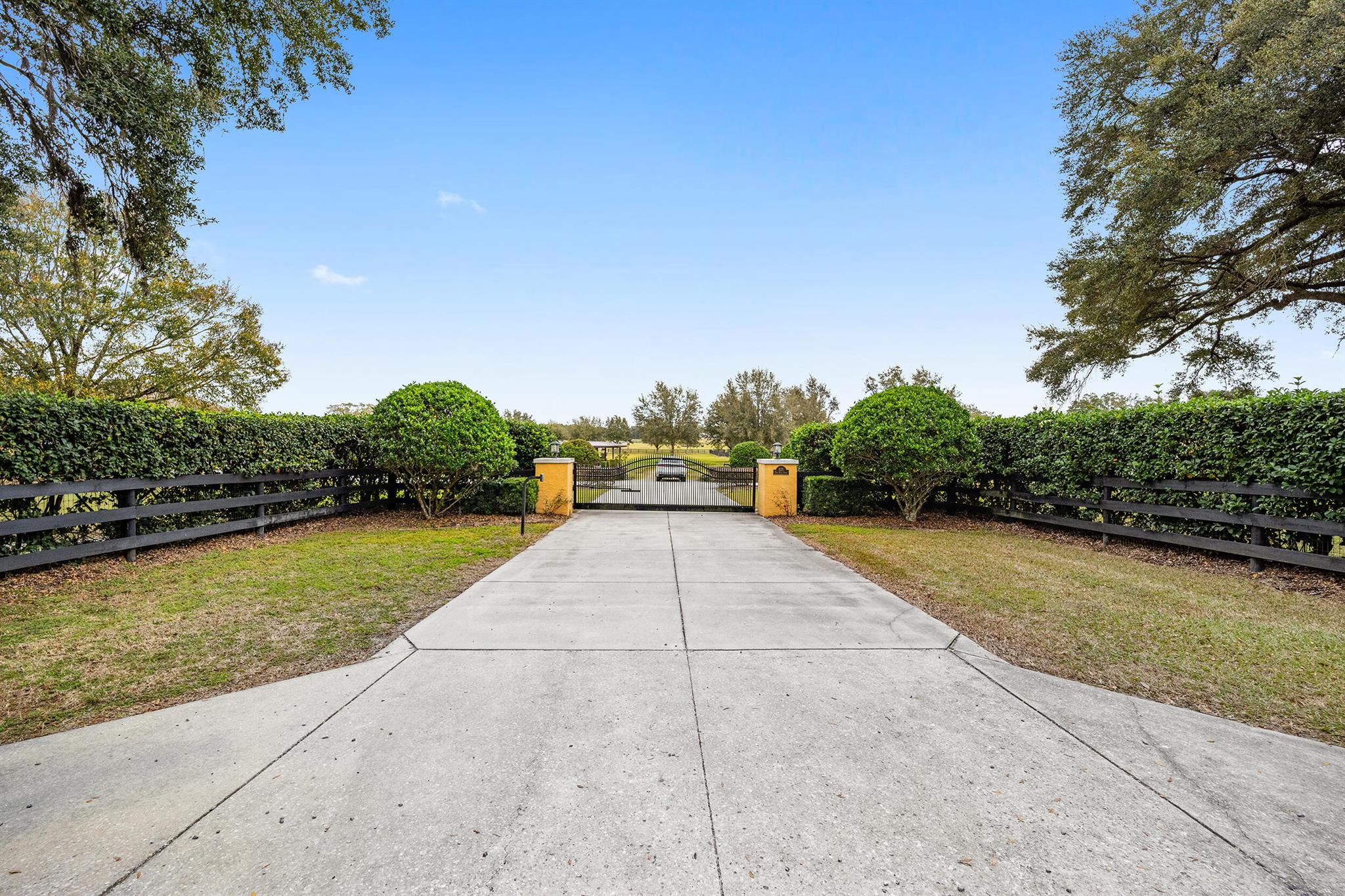 625 SE 160th Street, Summerfield, FL 34491