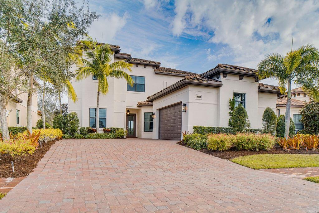 170 SE Calmo Circle, Port St Lucie, FL 