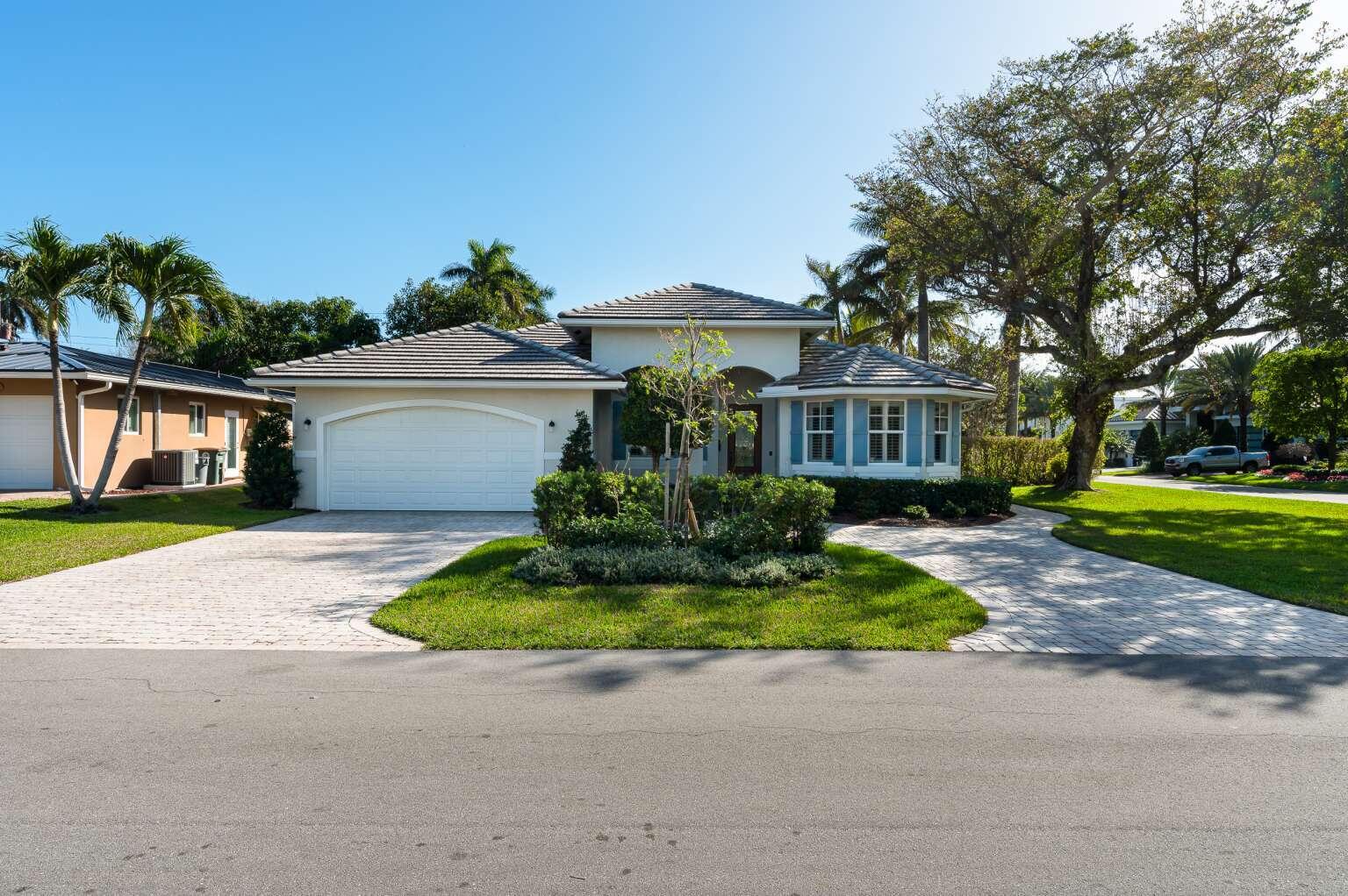 2712 NE 31st Court, Lighthouse Point, FL 