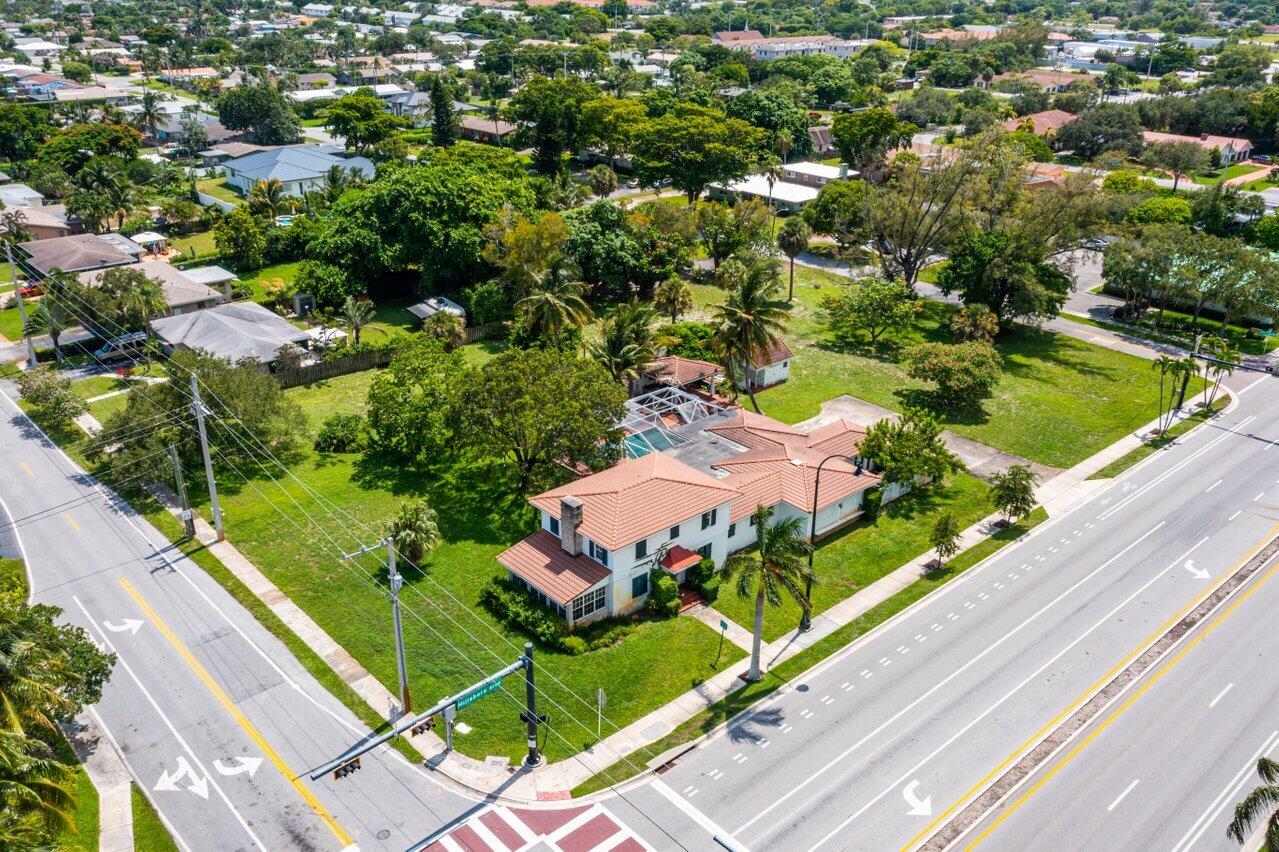 556 E Hillsboro Boulevard, Deerfield Beach, FL 