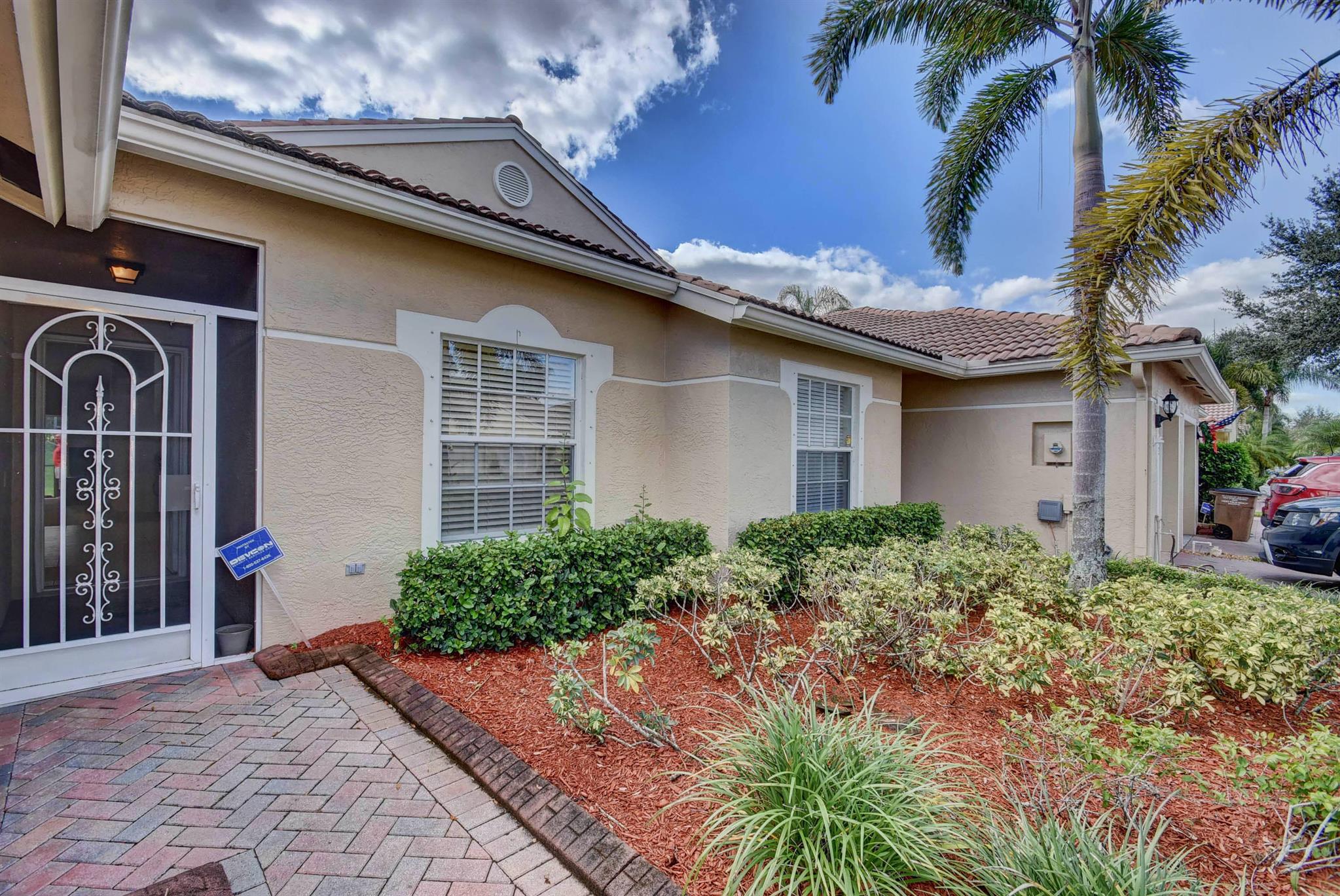 9404 Swansea Lane, West Palm Beach, FL 33411