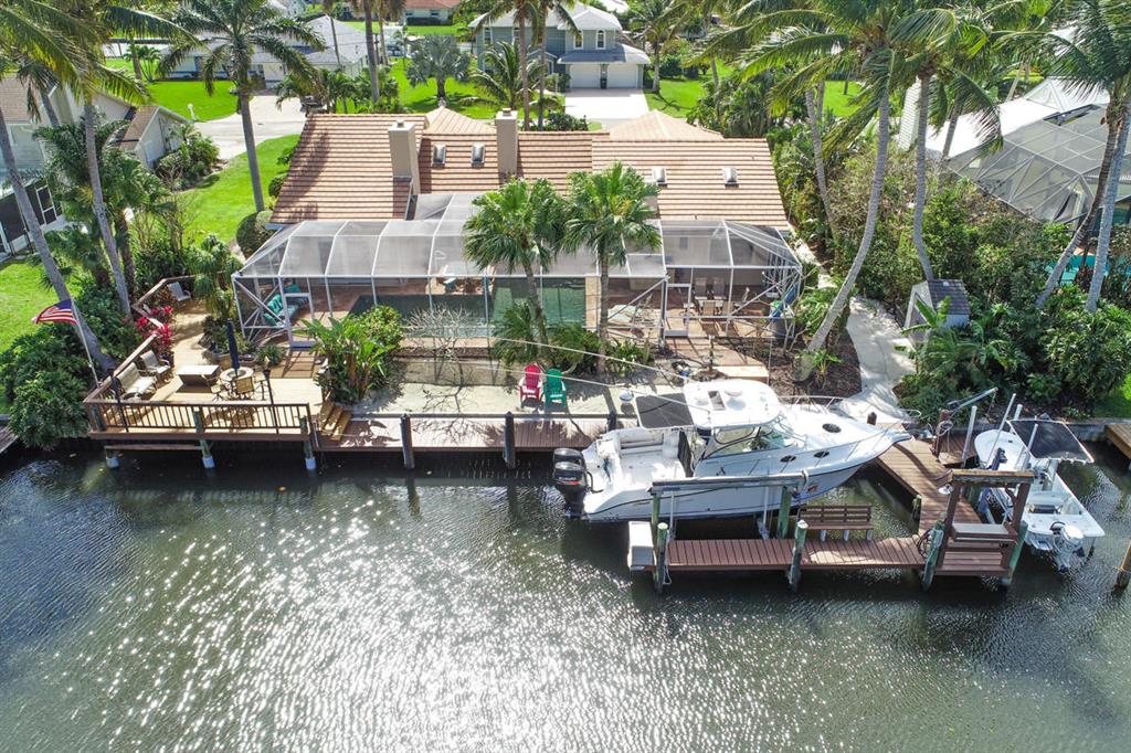 8511 SE Driftwood Street, Hobe Sound, FL 33455