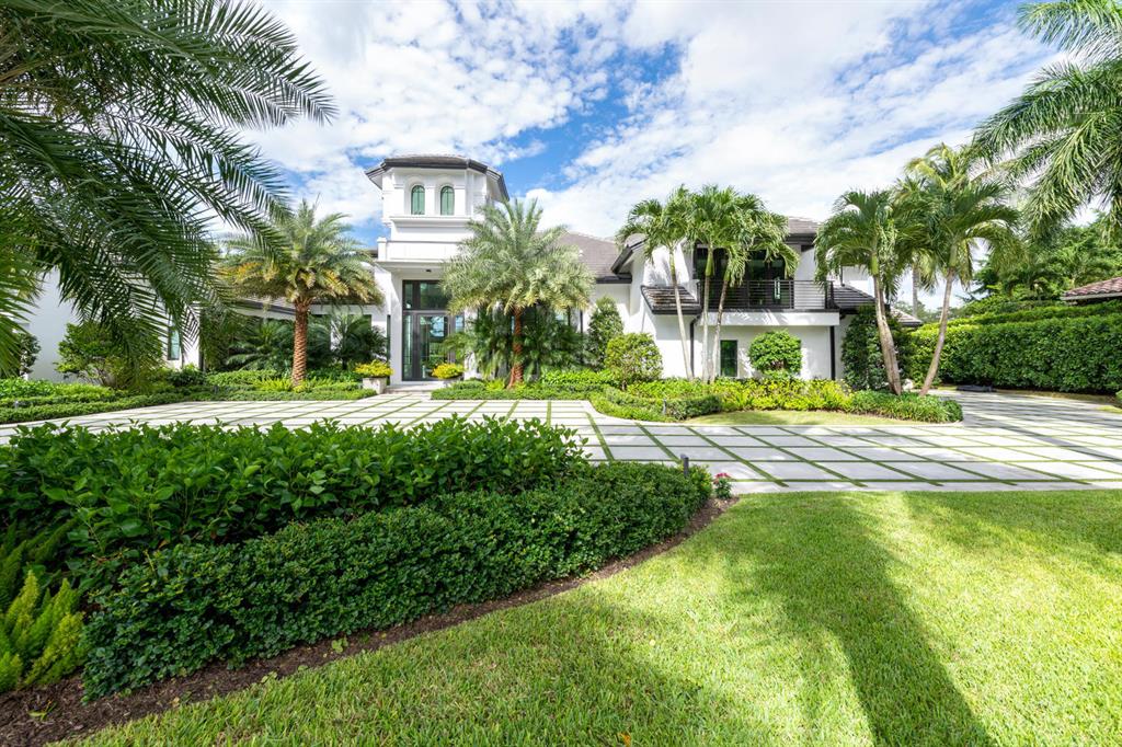 Luxury Homes For Sale At Palm Beach Polo & Country Club In Wellington