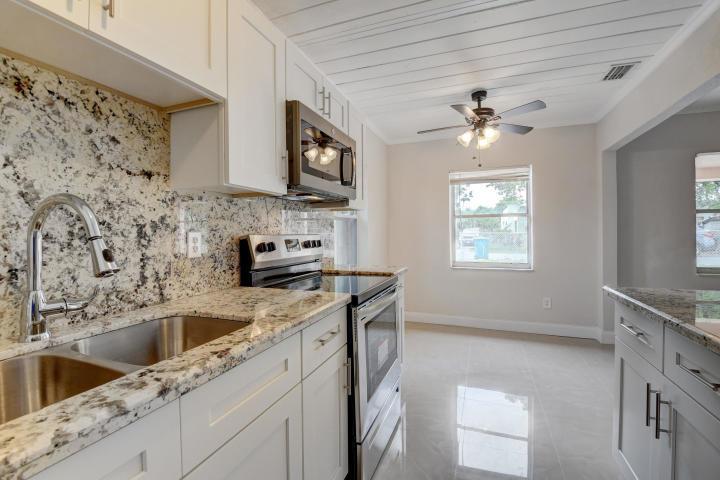 111 NW 5th Avenue, Boynton Beach, FL 33435