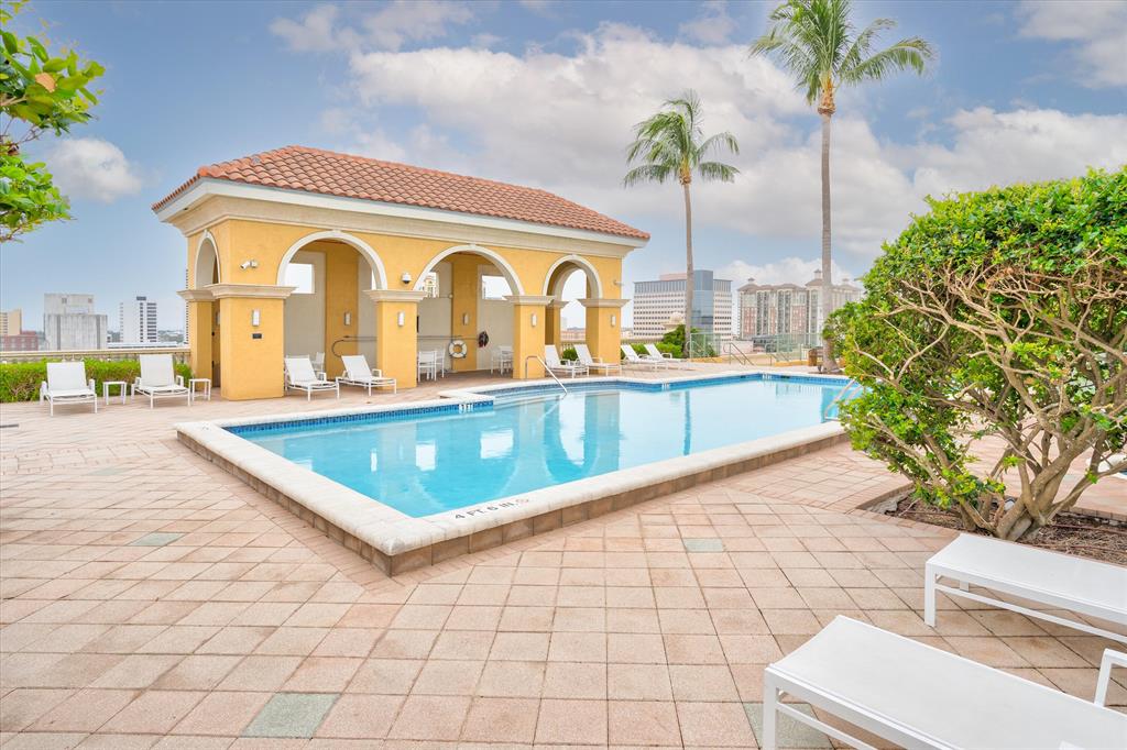 403 S Sapodilla Avenue 514, West Palm Beach, FL 33401