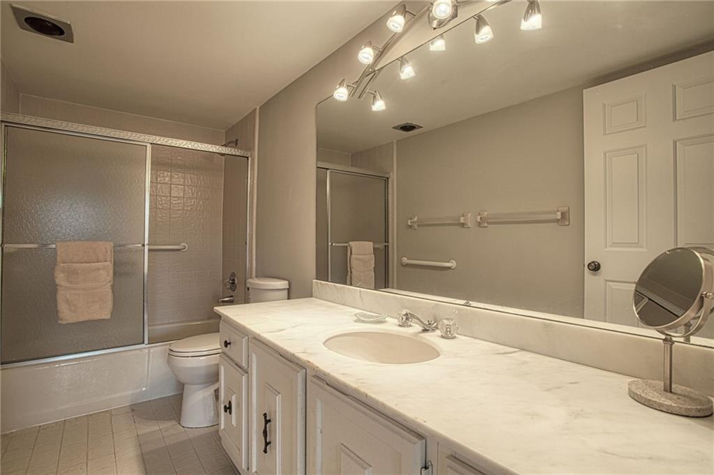 1003 Bel Air Dr