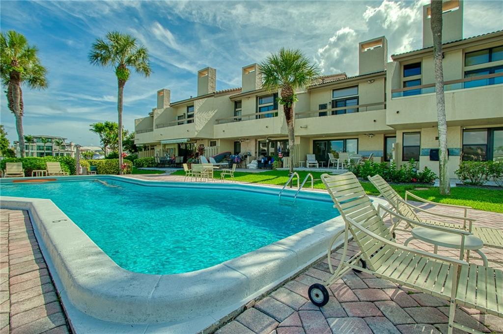 1003 Bel Air Dr