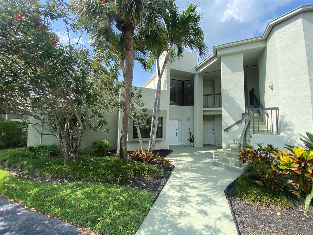 6371 La Costa Drive #101