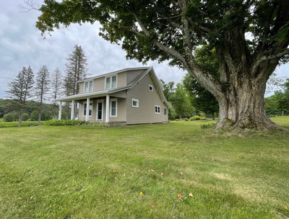 39529 STATE HWY 408, Titusville, PA 16354