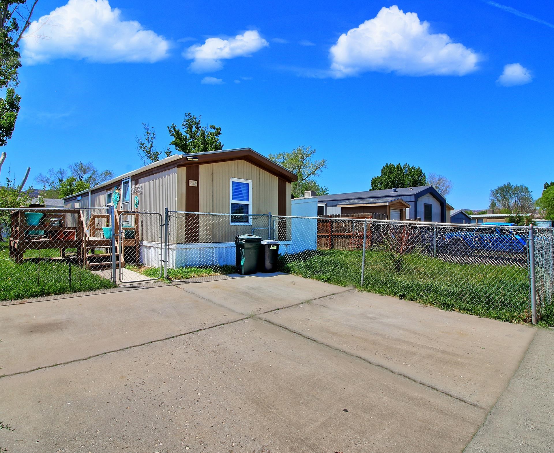 Welcome to Fruita! You must see this cute, charming home before its gone. Open living space, lots of light and beautifully cared for. Nice front deck where you can enjoy the cool night air and sunny days.
