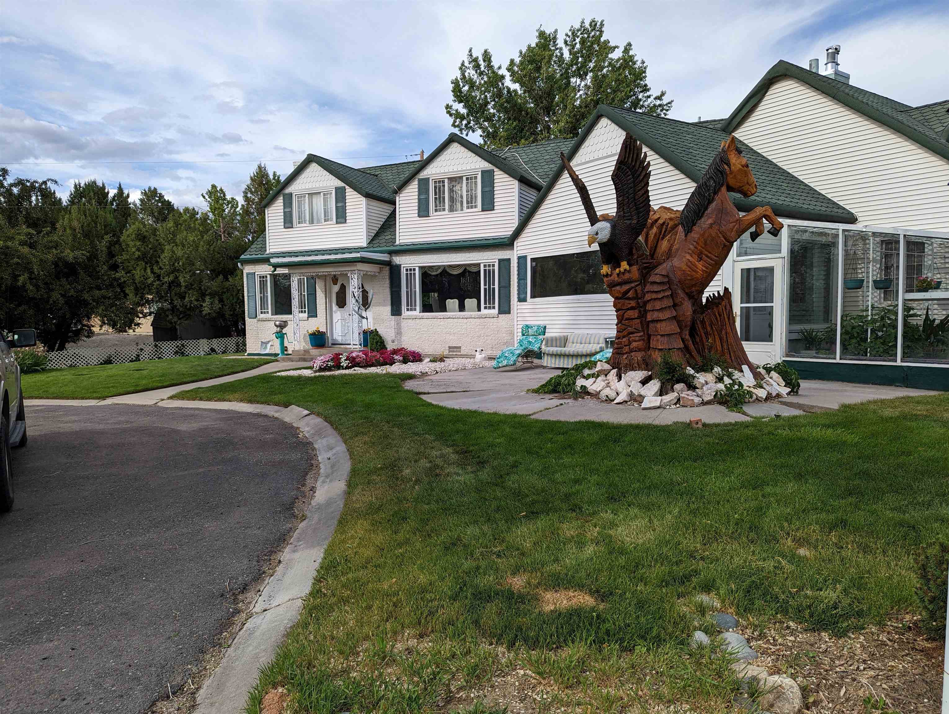 608  Meander Drive