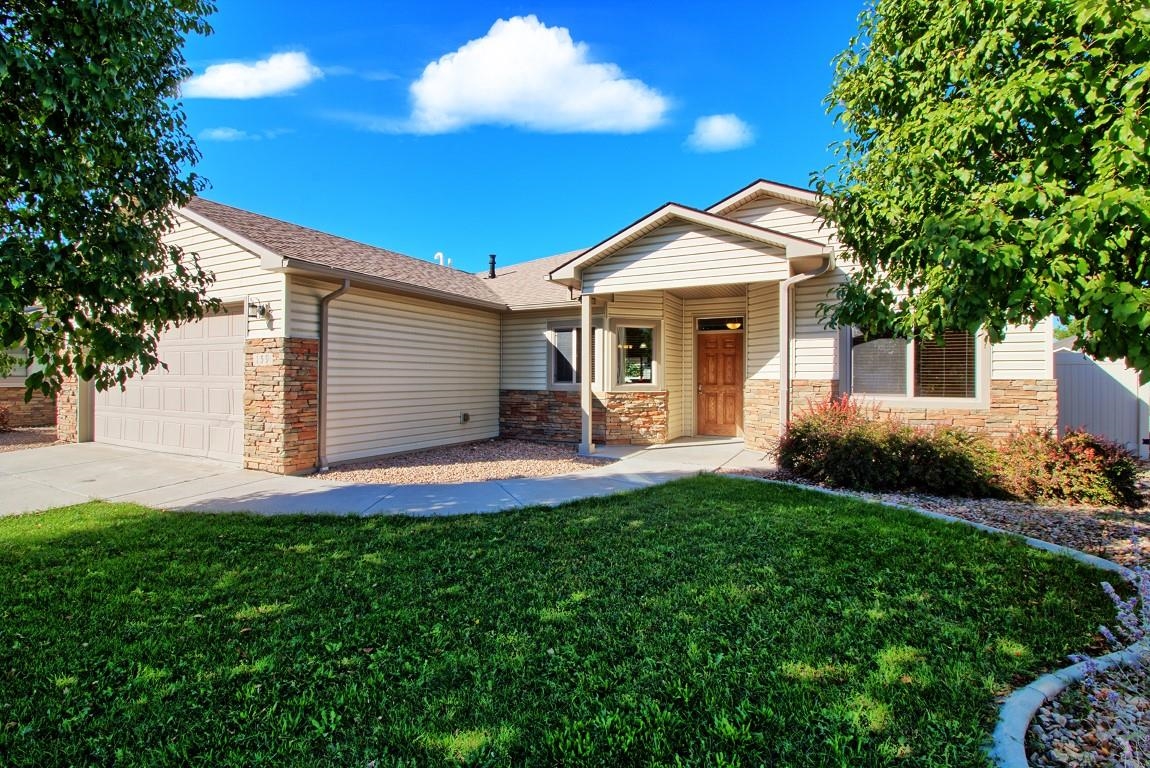 Nicely maintained ranch style home in a great Fruita subdivision. This 3 bed 2 bath home is located on a quiet cul de sac close to schools and shopping. Split bedroom floor plan with vaulted living room and large kitchen. Plenty of space outside for toys and entertaining. RV parking, walk in closet, large pantry, gas log fireplace and much more!