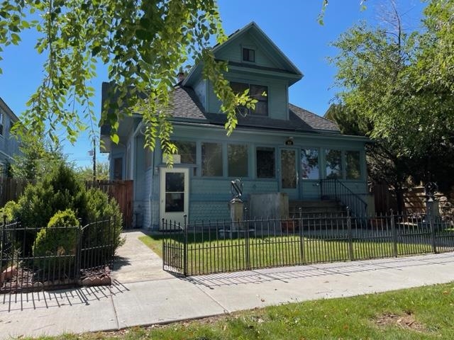 853  Ouray Avenue