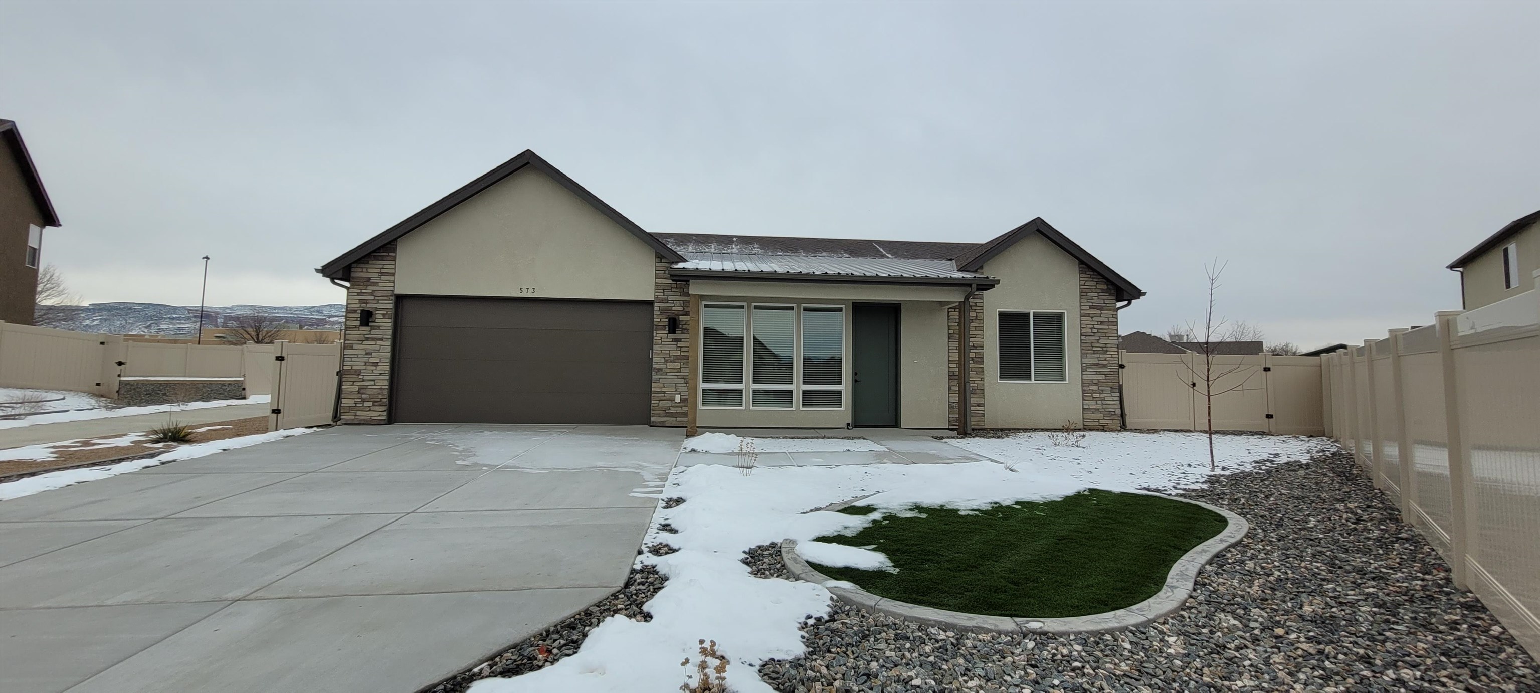 573  Hobbs Court