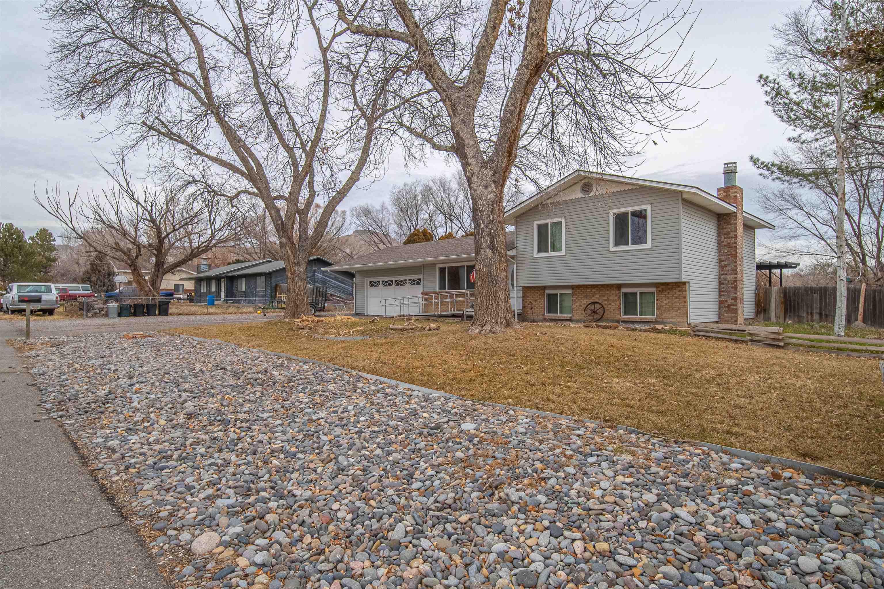 618  Laurel Lane