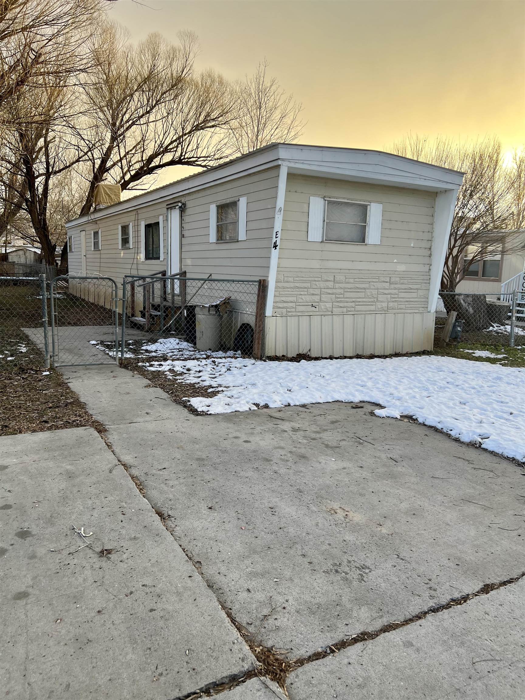 Desirable Fruita location. Single wide manufactured home with a new metal roof in 2019. Seller also replaced all water lines in the home in 2019. Seller also installed a new heater in 2019. Mature landscaping.