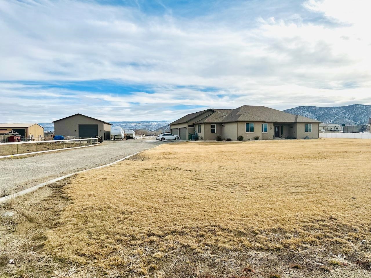 1338 Lutes Crossing Drive, Loma, CO 81524