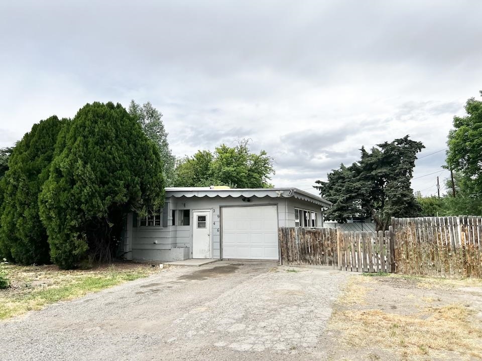 Income producing property with good rental history for past 10 years. 1971 Manufactured home on almost a quarter acre lot in NE Grand Junction. With some time and updates to clean the house up, this little place could continue to be a great rental and income producing property. Cash only for this investment opportunity.