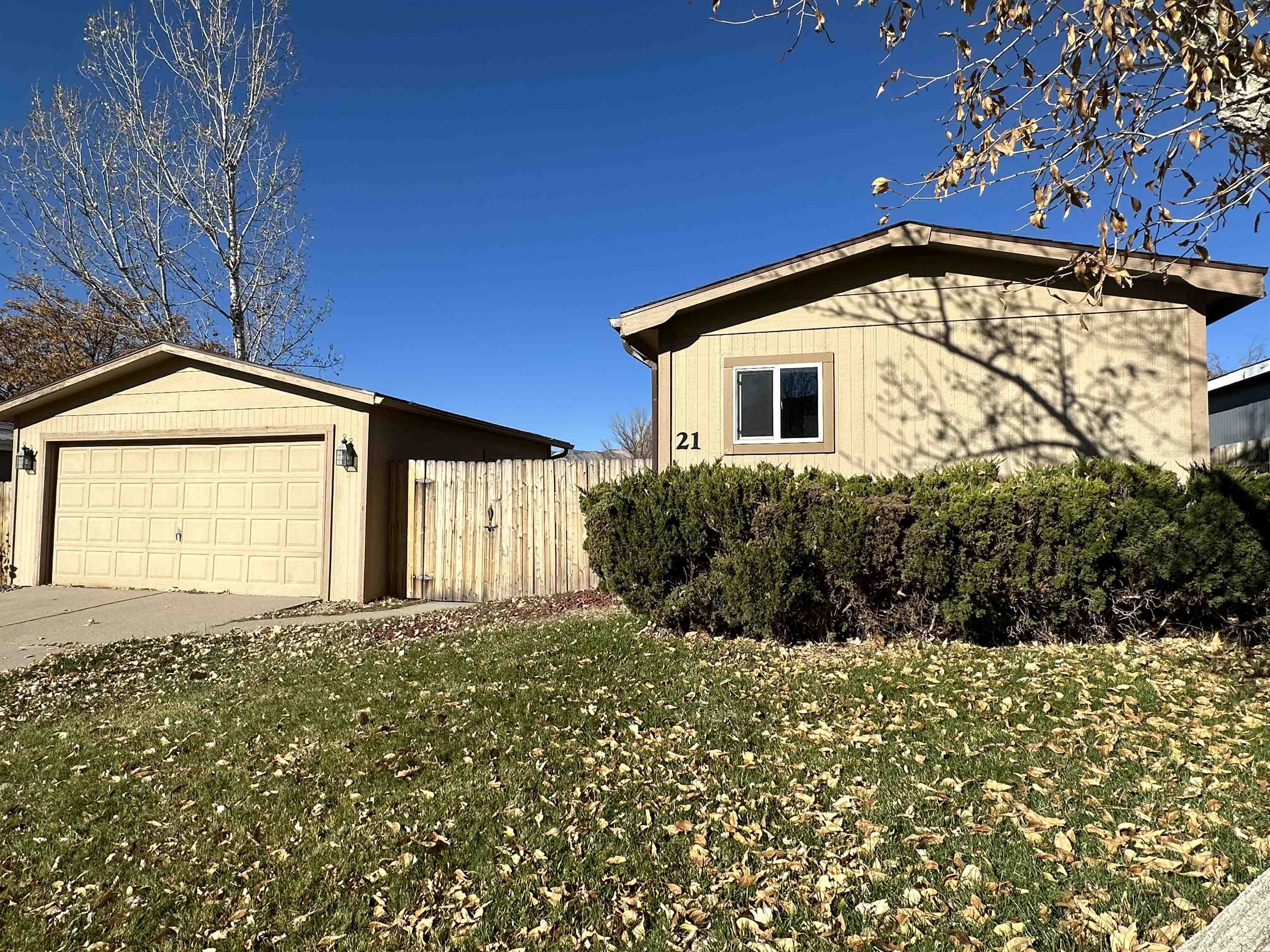 21 W Tamarack Circle, Parachute, CO 81635