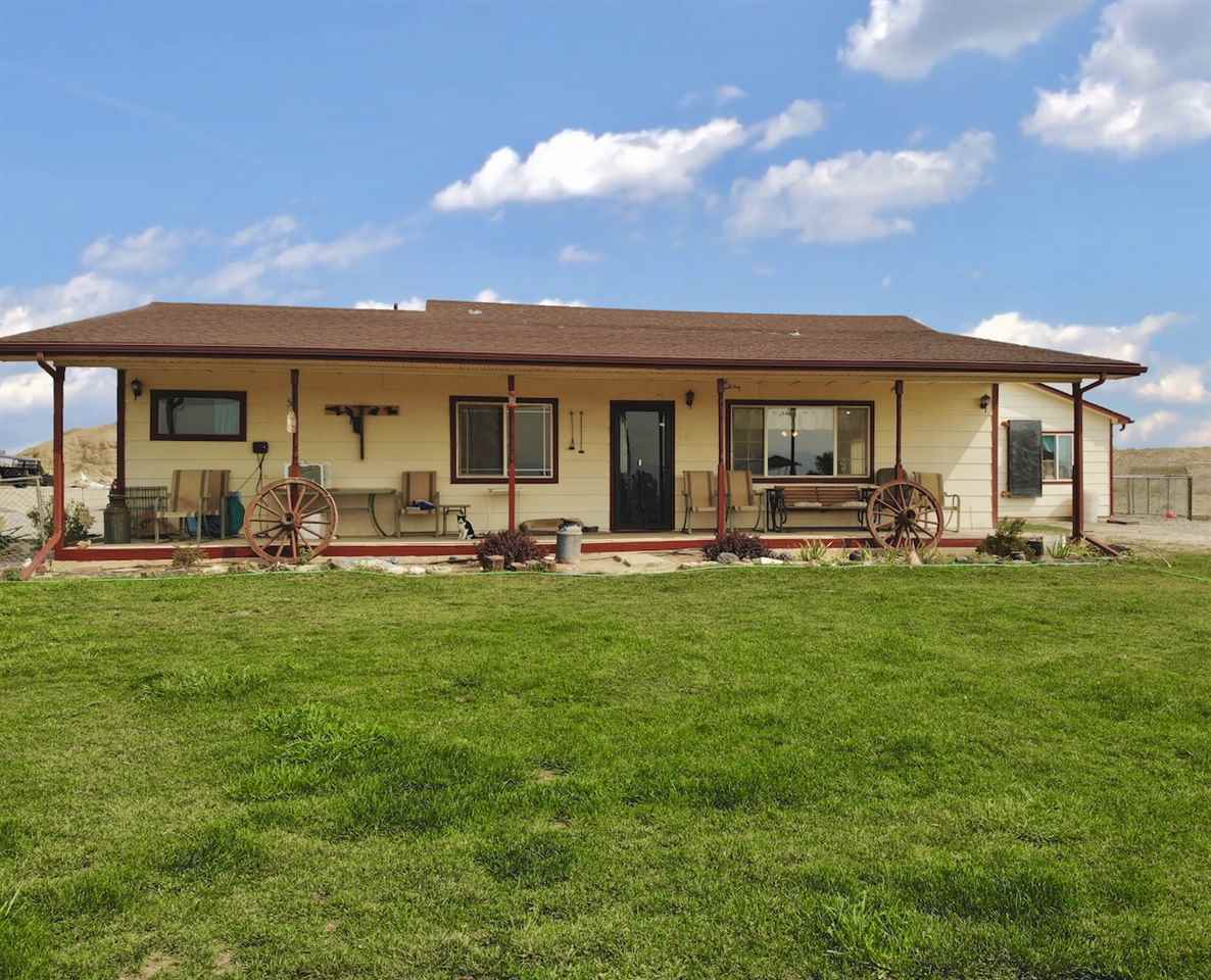 1220 Q 1/2 Road, Loma, CO 81524