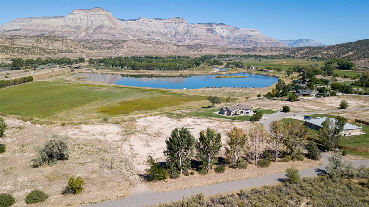 4622 W Road #2, De Beque, CO 81630