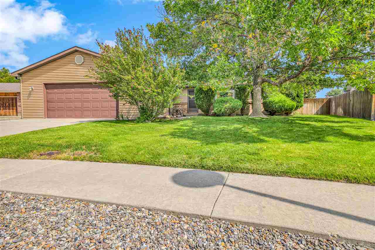 2956 Pheasant Run Circle, Grand Junction, CO 81506-4891