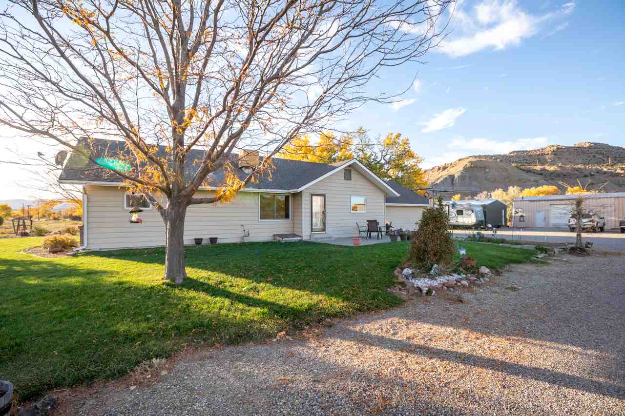 4556 W Road, De Beque, CO 81630