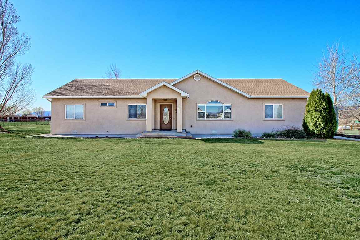 1365 M Road, Loma, CO 81524