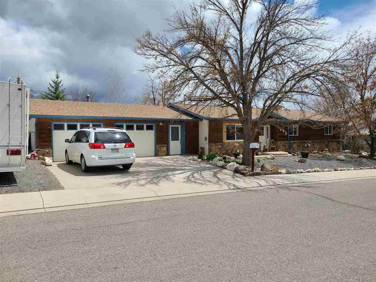 Cedaredge, CO 81413,245 NW 10th Street