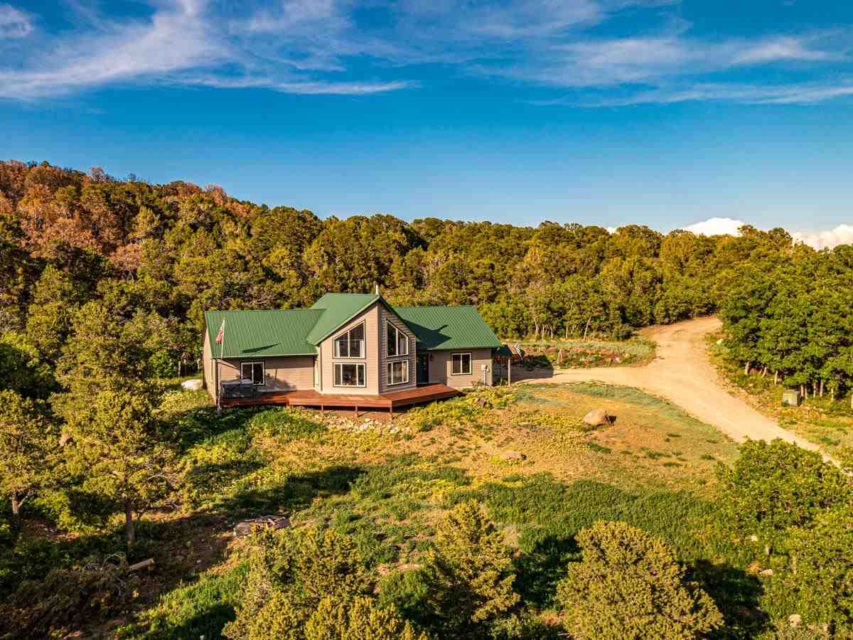 Cedaredge, CO 81413,20101 Squirrel Rock Road