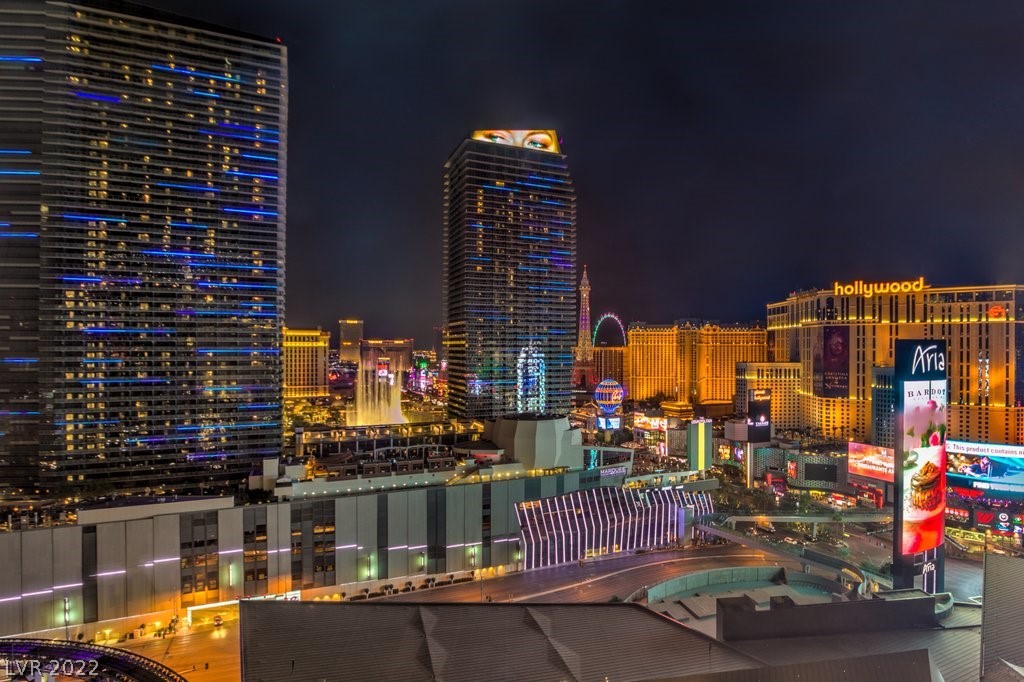 Photo #1 Las  Vegas Strip Views with Bellagio fountain view