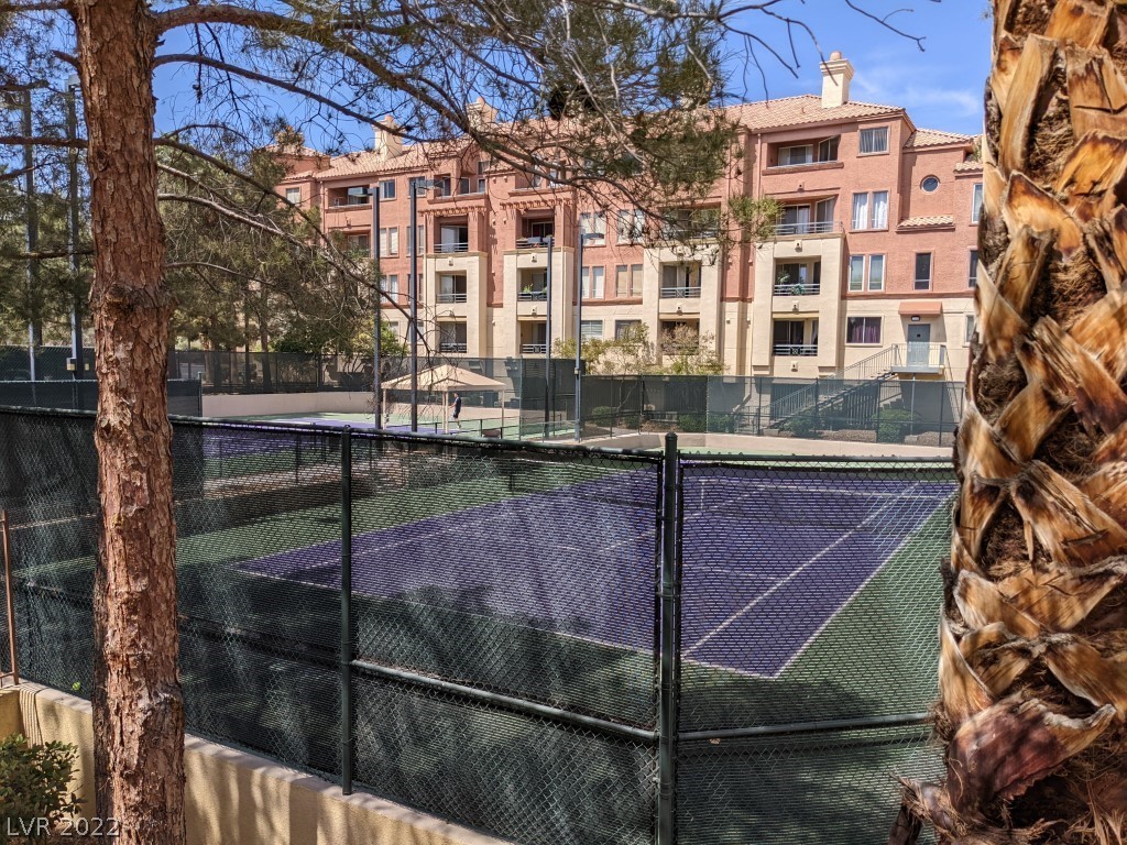 Photo #10 Tennis Courts