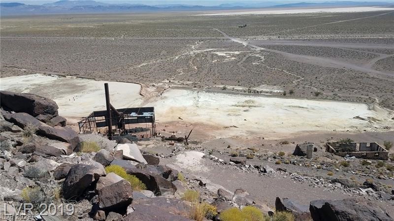 A very rare opportunity to own lithium at the Bonnie Claire gold Mill, the biggest gold mill ever built in the US.  BONNIE CLAIRE, GOLD MILL TAILING ruins w/ 20 Acres.  A leaching test has shown GOLD, Silver, Platinum and lithium.  There is a well at a site, and it goes down 100 feet and gets 100 gallons of water per minute.  Rare earth metals are also in the tailing. The test has shown platinum & Gold and other minerals.  All additional information is available for qualified buyers with POF. But also, do your own leaching test.
