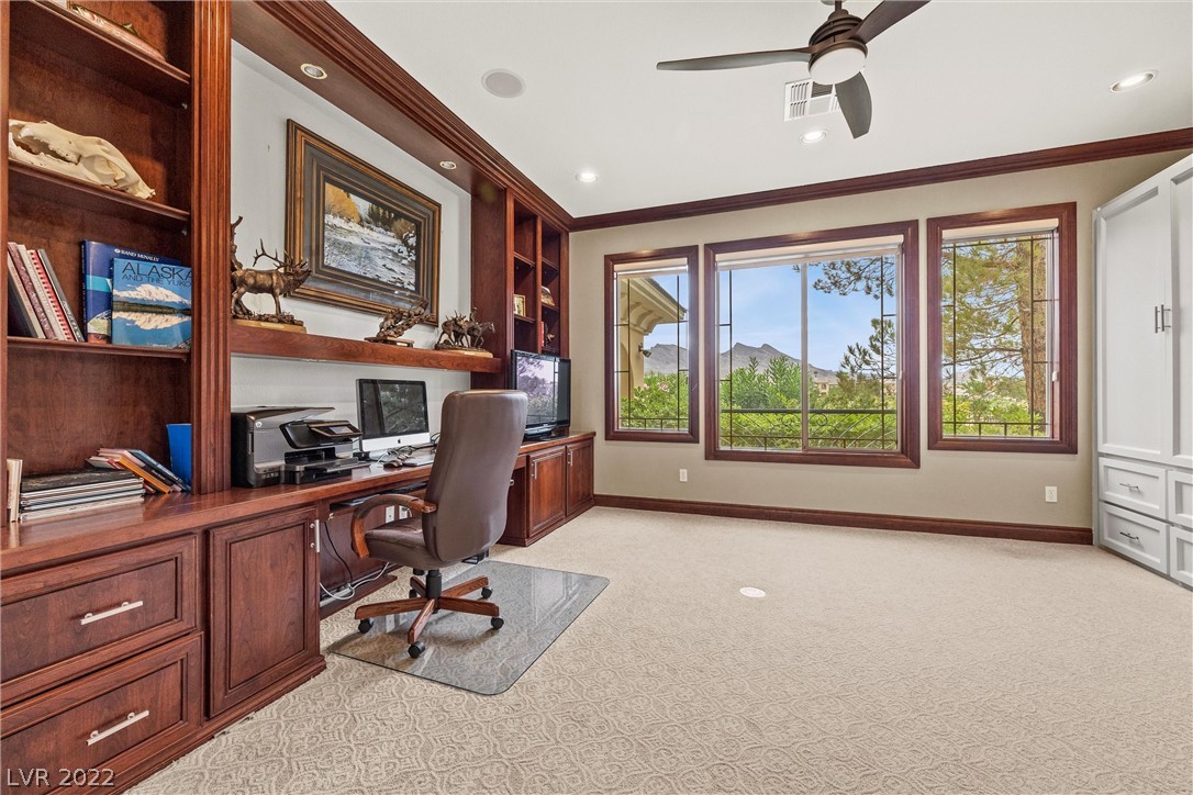 Office/Guest room overlooking golf course