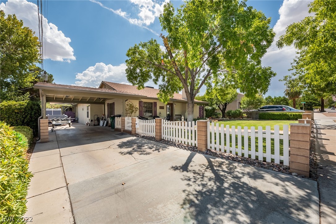 1409 New Mexico Street, Boulder City, Nevada 89005, 3 Bedrooms Bedrooms, 8 Rooms Rooms,2 BathroomsBathrooms,Residential,Sold,1409 New Mexico Street,2419486