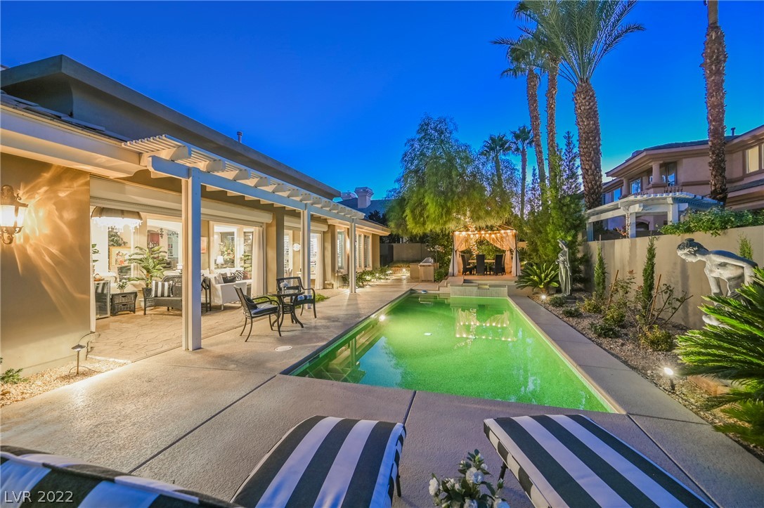Exquisitely Renovated Home In Guard Gated Canyon Fairways Community.
