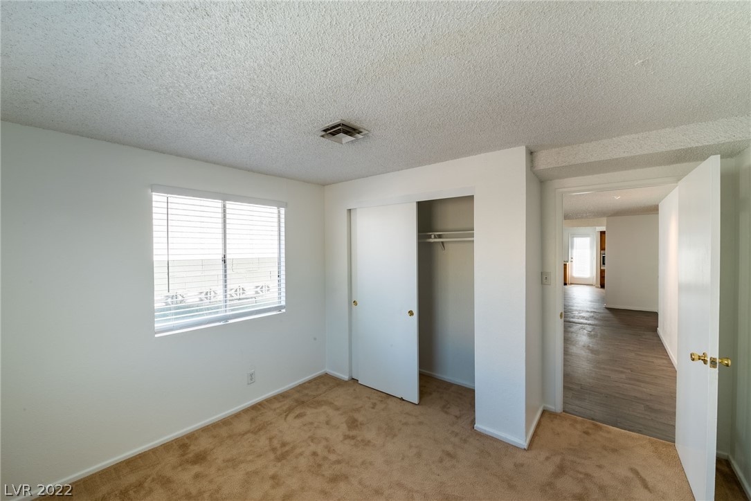 67 Wyoming Avenue, Henderson, Nevada 89015, ,Residential,Sold,67 Wyoming Avenue,2441653