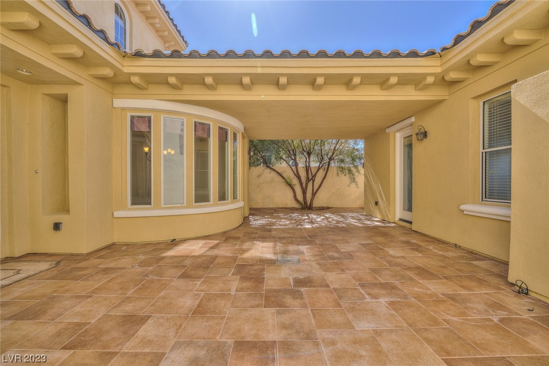 Courtyard leading to casita entrance. 3D tour available through matterport!