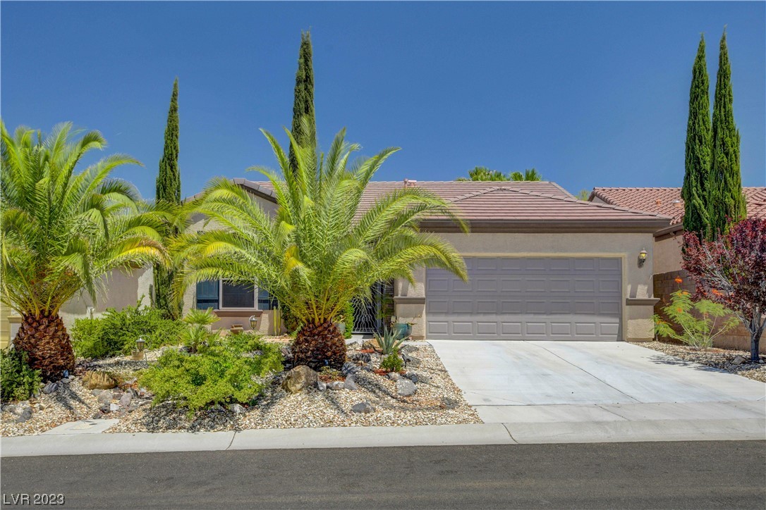 2176 Shadow Canyon Drive, Henderson, Nevada 89044, 3 Bedrooms Bedrooms, 4 Rooms Rooms,2 BathroomsBathrooms,Residential Lease,For Rent,2176 Shadow Canyon Drive,2519670