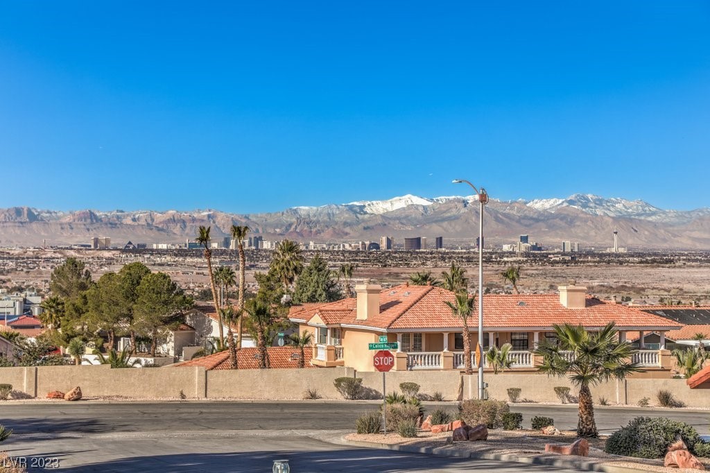 964 Candy Tuft Drive, Henderson, Nevada 89011, 3 Bedrooms Bedrooms, 8 Rooms Rooms,3 BathroomsBathrooms,Residential,For Sale,964 Candy Tuft Drive,2529692