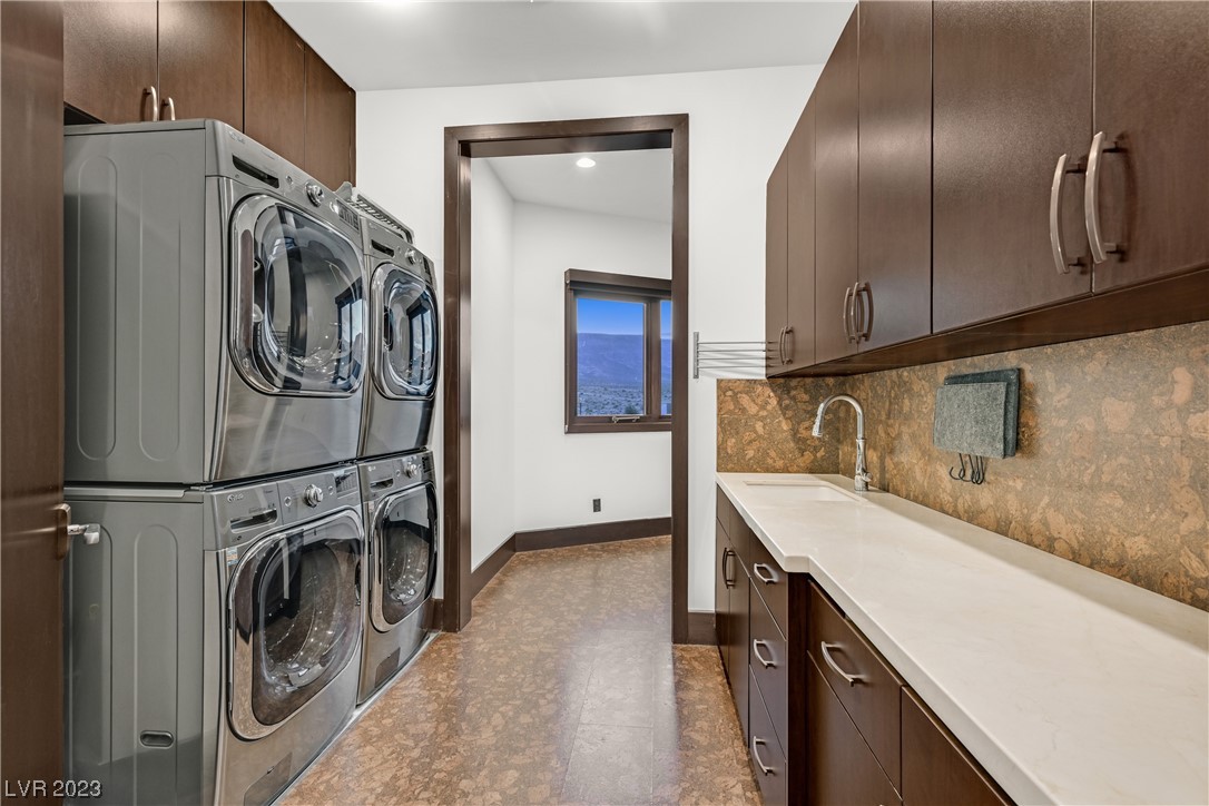 2nd story laundry room