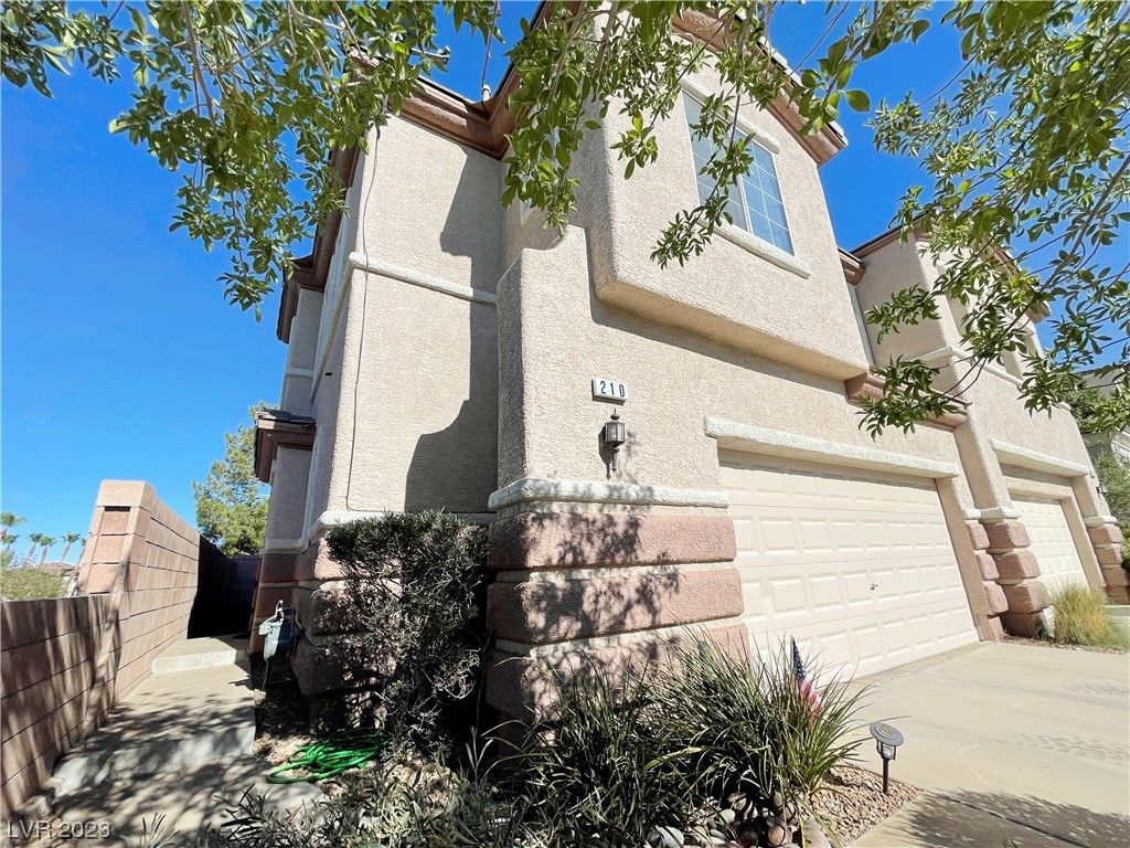 210 Positive Point Street, Henderson, Nevada 89012, 3 Bedrooms Bedrooms, 8 Rooms Rooms,3 BathroomsBathrooms,Residential Lease,For Rent,210 Positive Point Street,2539034