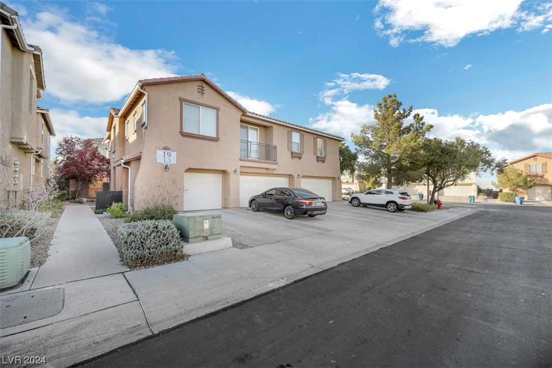 19 HUDSON CANYON Street 3, Henderson, Nevada 89012, 2 Bedrooms Bedrooms, 5 Rooms Rooms,2 BathroomsBathrooms,Residential,For Sale,19 HUDSON CANYON Street 3,2550766