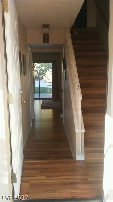 Entry way shows off the gorgeous new lam floors! Easy maintenance!