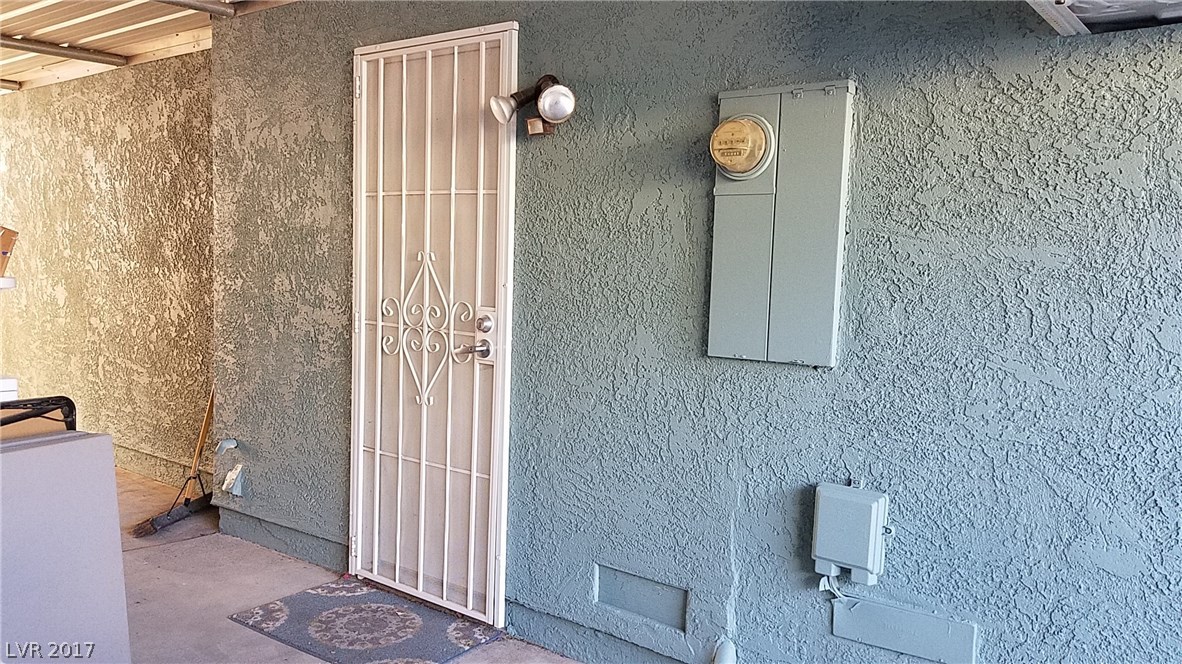 Security door from carport, into Bonus Room