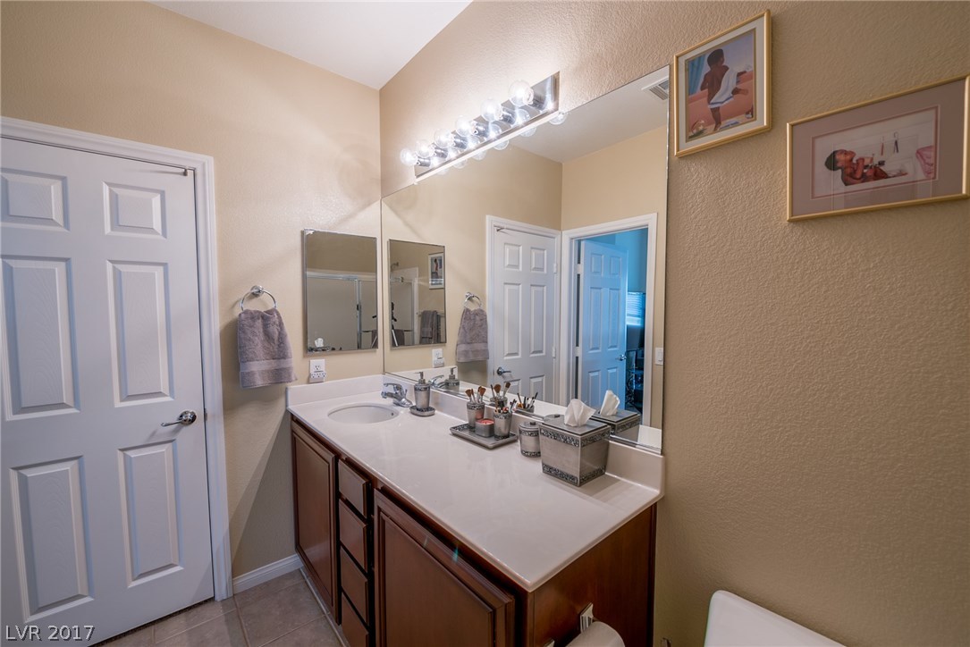 1318 CRYSTAL HILL Lane 3, Henderson, Nevada 89012, 2 Bedrooms Bedrooms, 5 Rooms Rooms,2 BathroomsBathrooms,Residential Lease,Sold,1318 CRYSTAL HILL Lane 3,1939803
